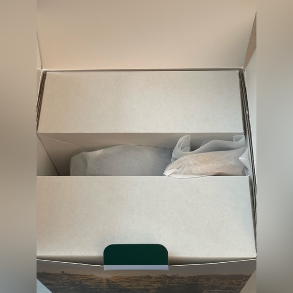 YOUNG LIVING ARIA Essential Ultrasonic Diffuser - Picture 3 of 7